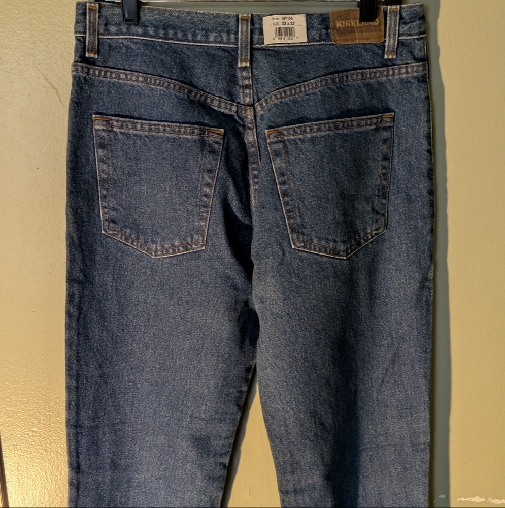 Kirkland Signature Blue Straight Jeans Classic Fit